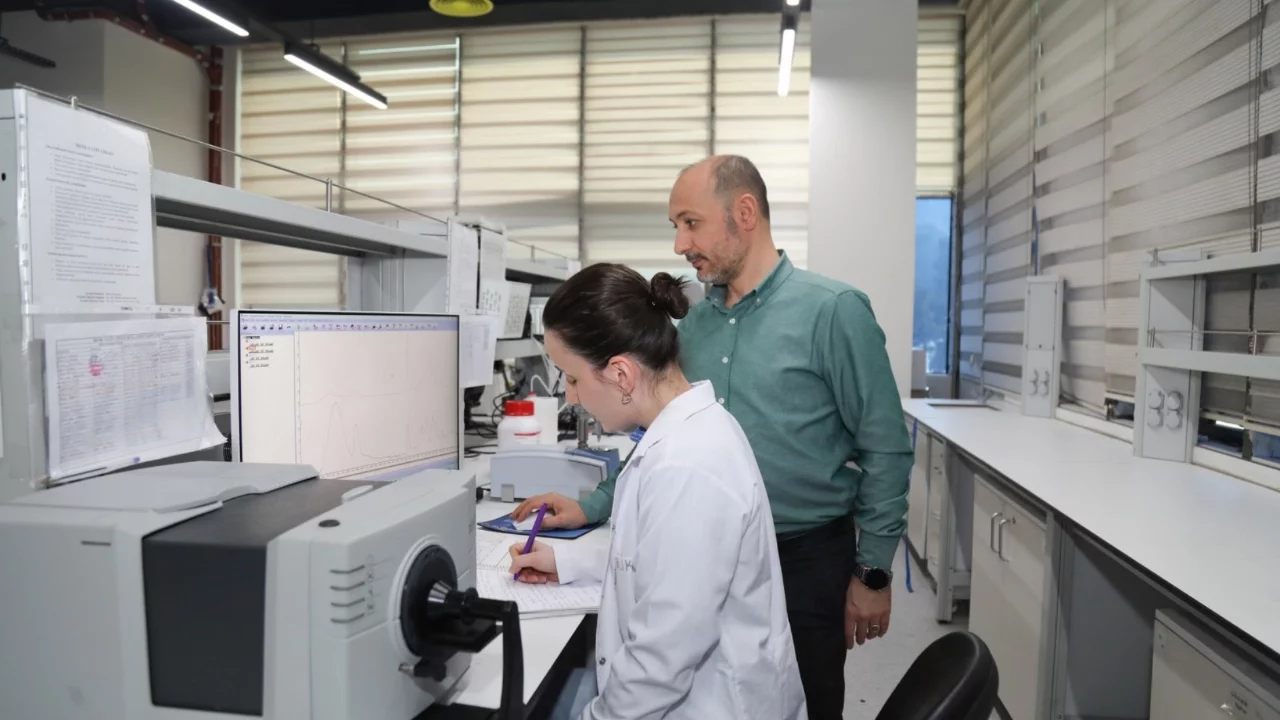 Bursa Teknik Üniversitesi'nden fındık posasını değere dönüştürecek TÜBİTAK projesi