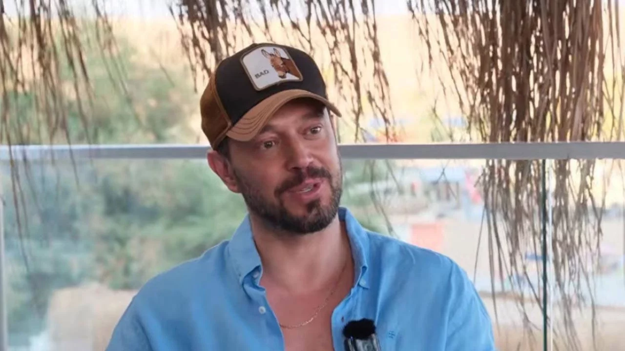 Şarkıcı Murat Boz'dan yıllar sonra gelen itiraf: 'Babama kalsa topçu oluyordum'