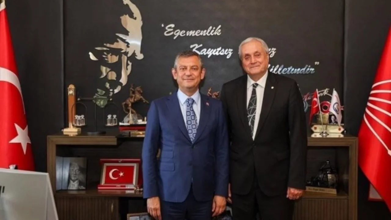 O belediye de Yeni Parti'ye geçti: İlde CHP'li belediye kalmadı