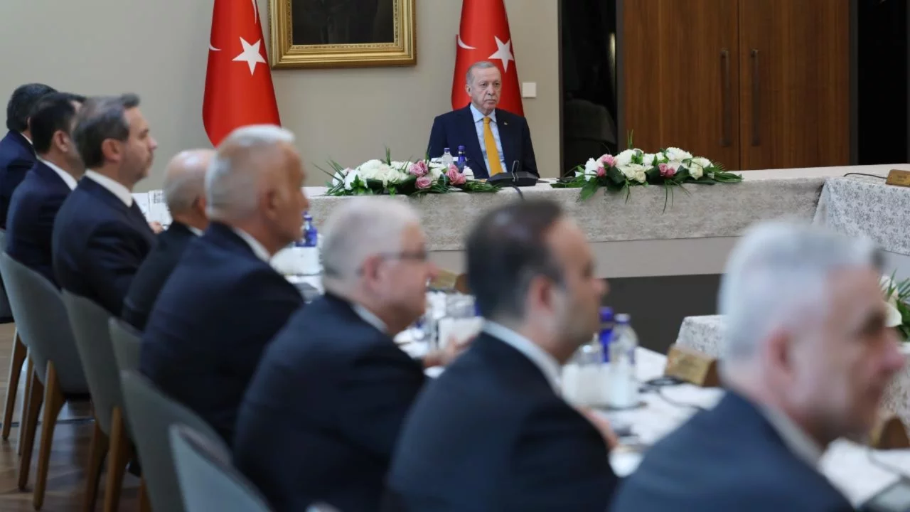 Kabine bugün toplanıyor