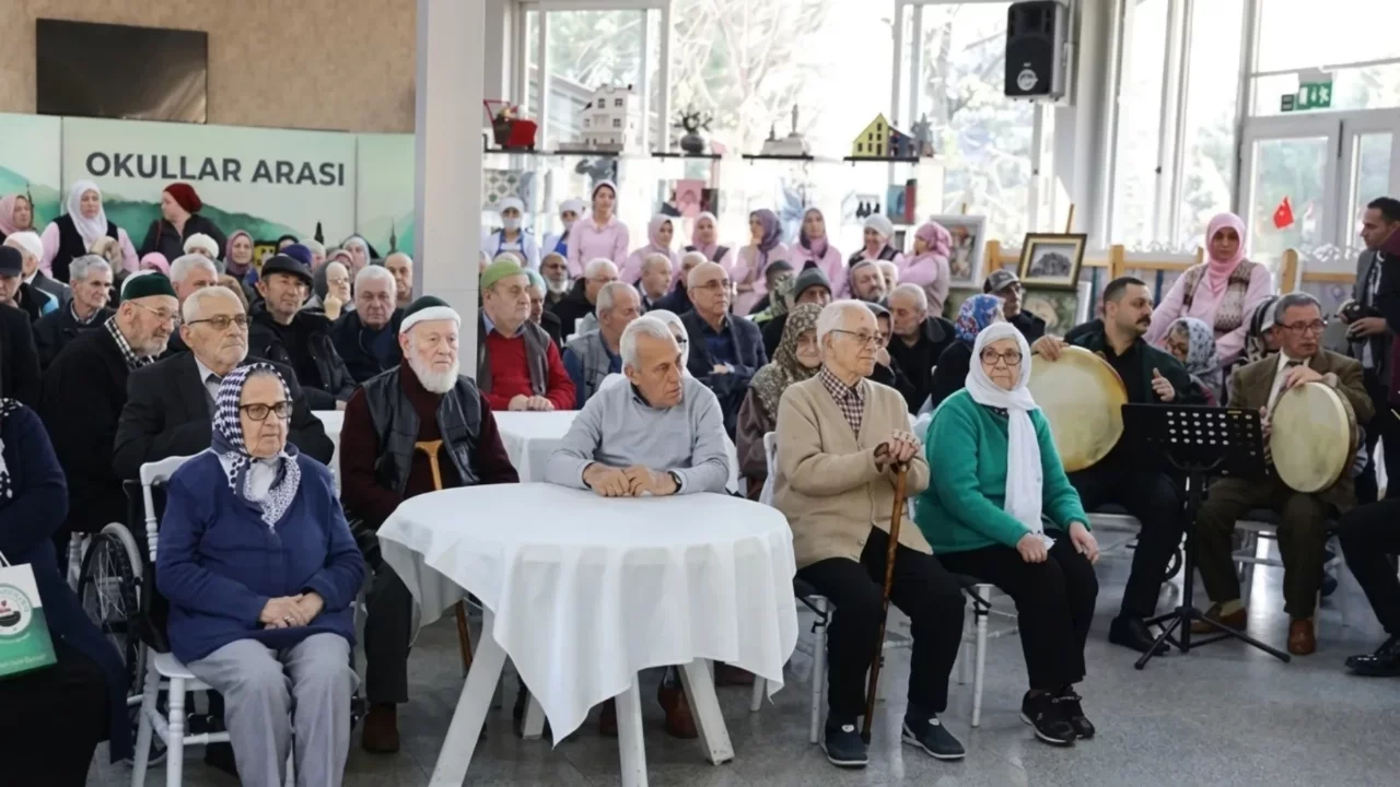 Türkiye'nin yaşlı nüfusu büyüyor; huzurevlerine yönelik talep artıyor