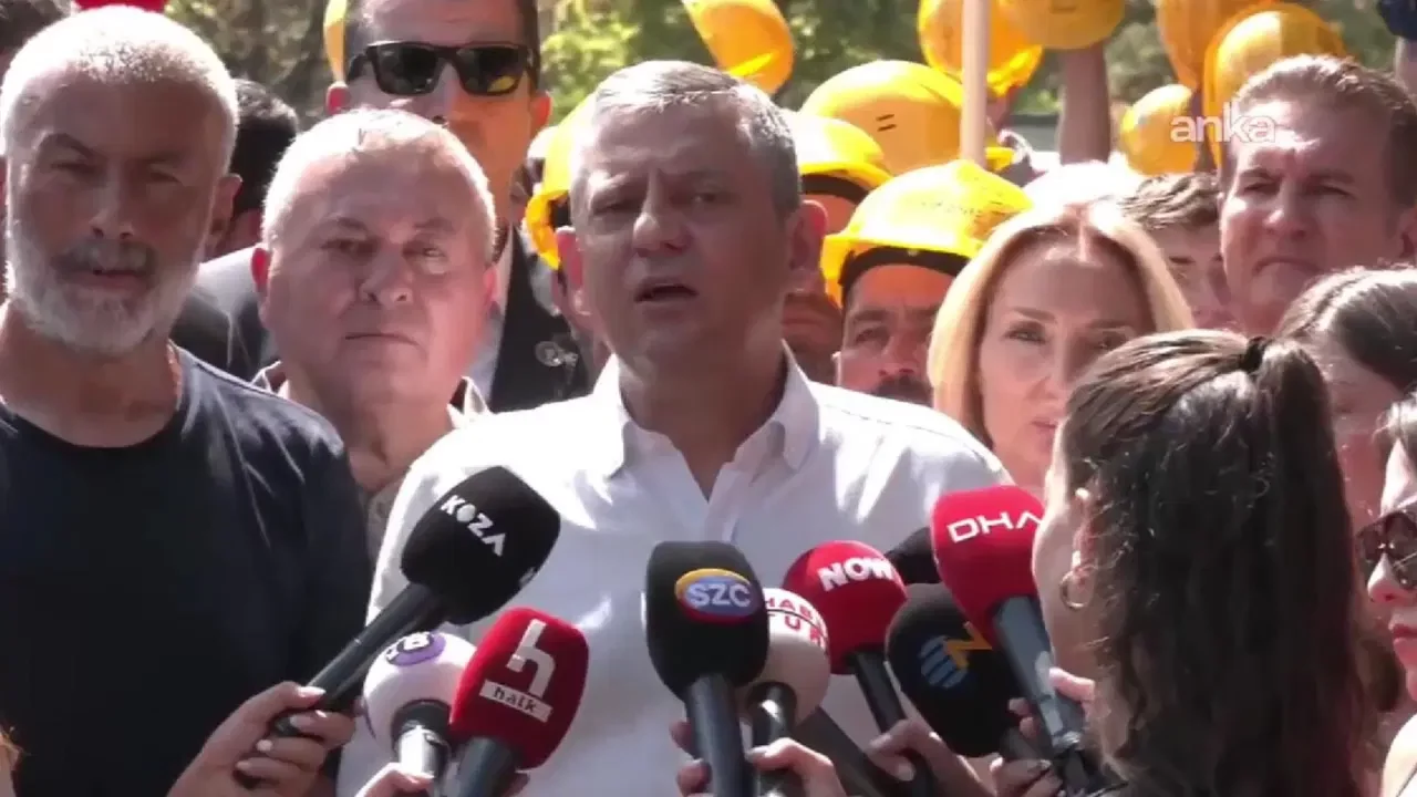 Özgür Özel'den madencilere destek: 'Hadi bu SSS Yıldızlar Holding'e de atayın bir tane kayyum!'