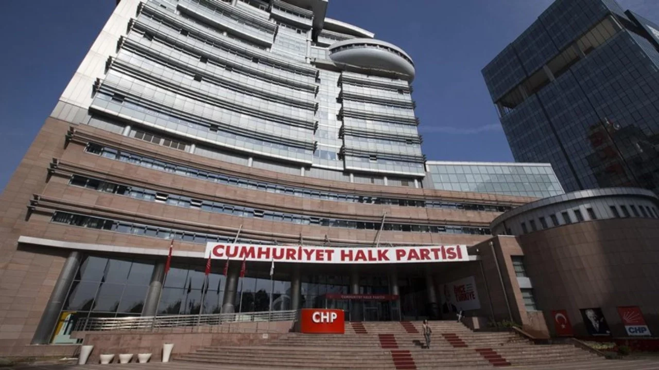 CHP 'mutlak butlan' davasında temyiz başvurusunu geri çekti