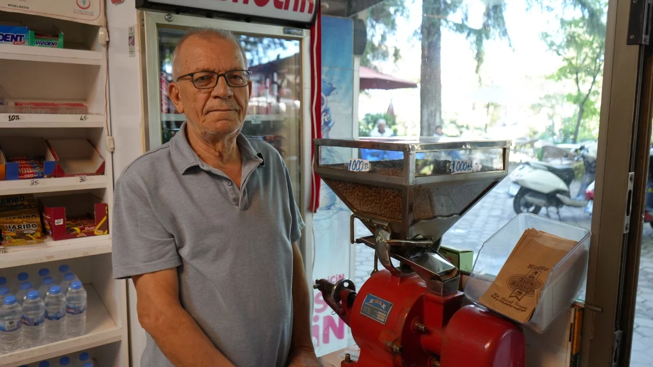Bursa İznik Çarşısına 60 yıldır yayılan kahve kokusu