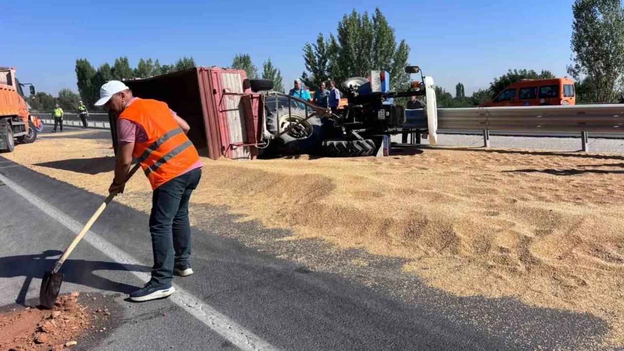 Konya'da zincirleme kaza: Sultandağı Kaymakamı ve eşi yaralandı