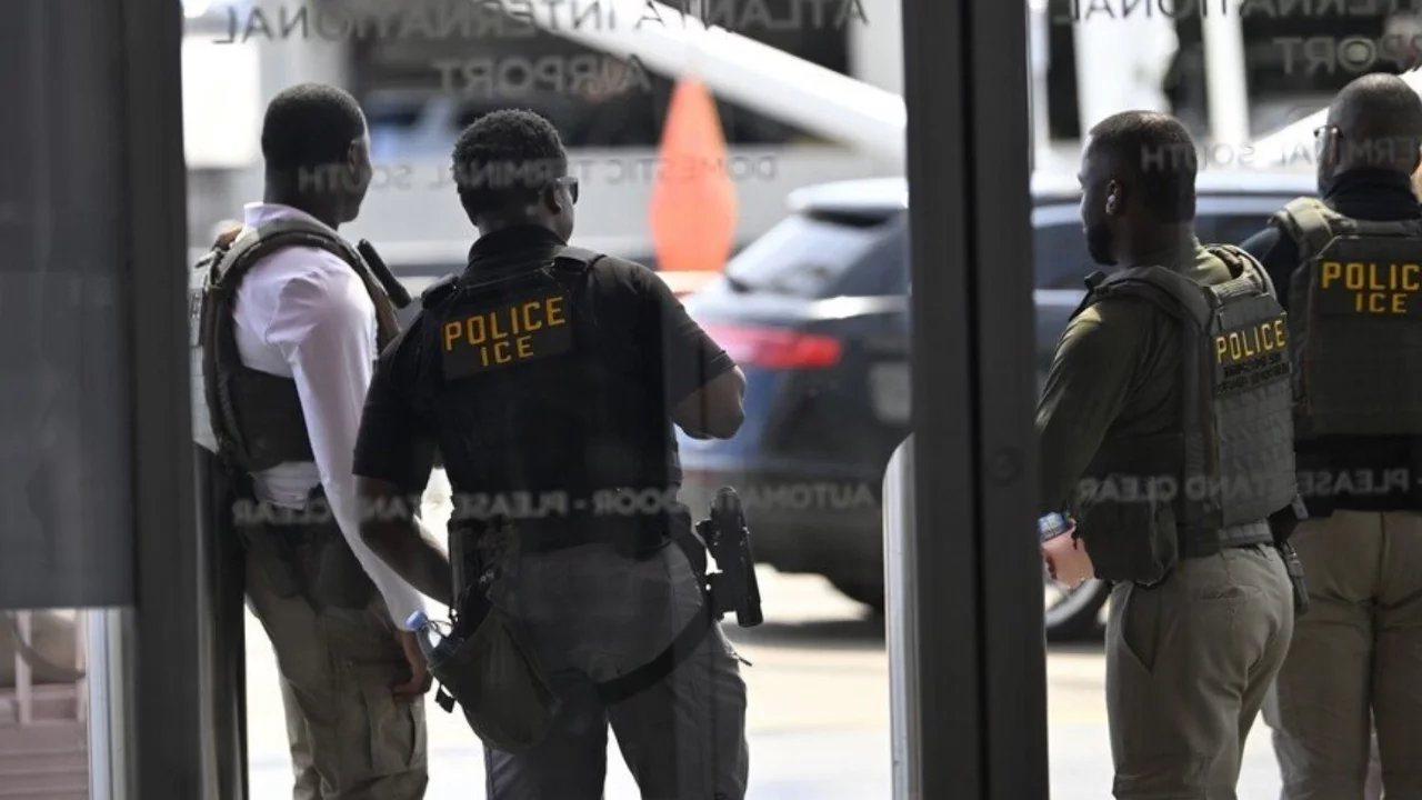ABD'de ICE birimleri, temmuz ayında 50 bine yakın göçmeni gözaltına aldı