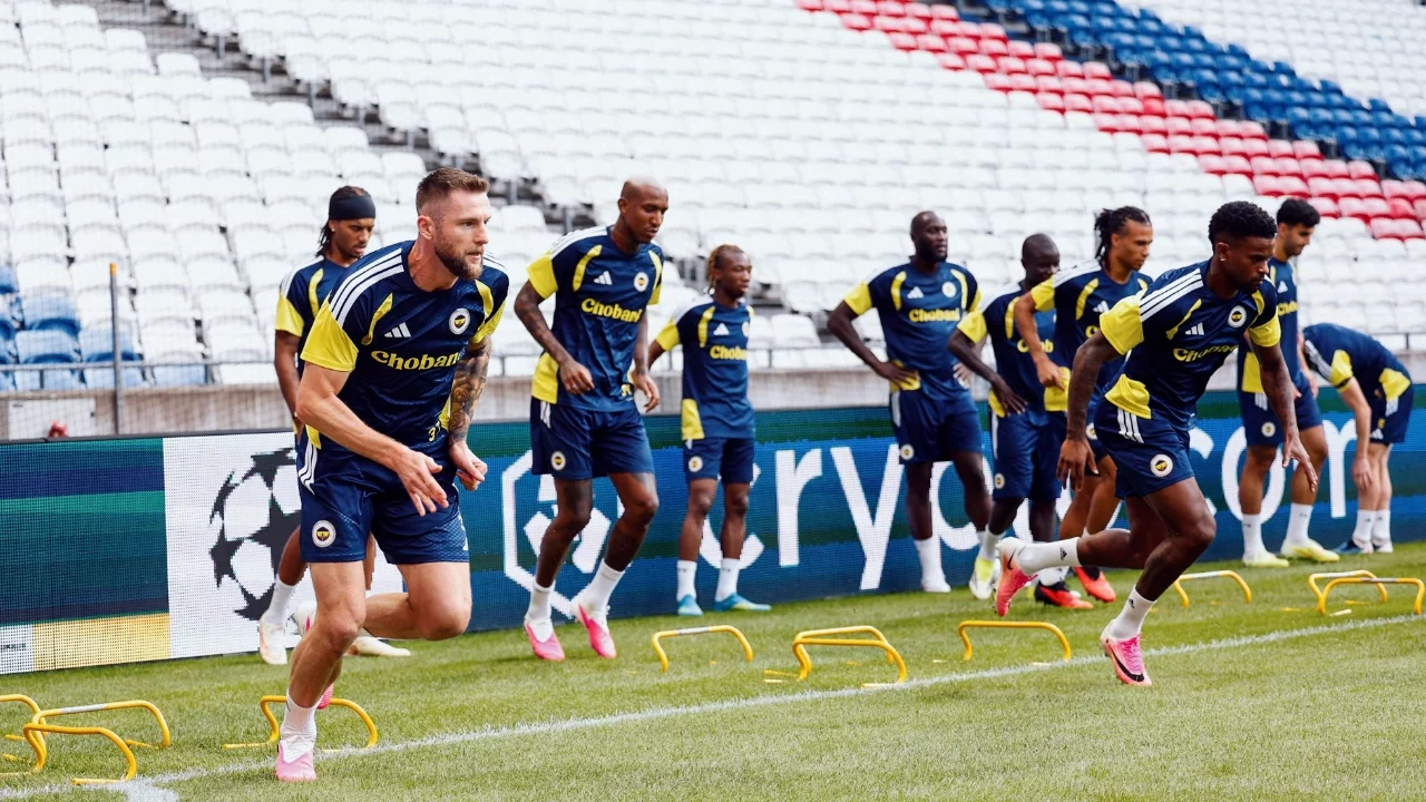 Fenerbahçe, Lyon ile oynayacağı rövanş maçının hazırlıklarını bitirdi
