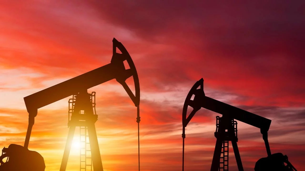 Petrol fiyatları Ortadoğu'daki gerilimin azalmasıyla gerileme gösteriyor