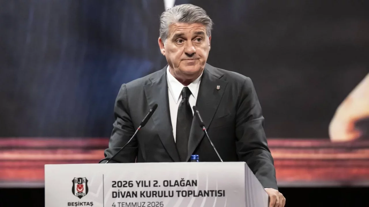 Beşiktaş Başkanı Serdal Adalı, TFF'yle görüşmek için Riva'ya gitti