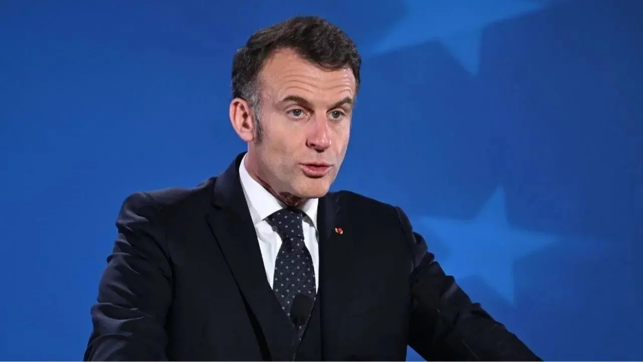 Macron: Fransa, Suriye'deki geçiş sürecini desteklemeye devam edecek