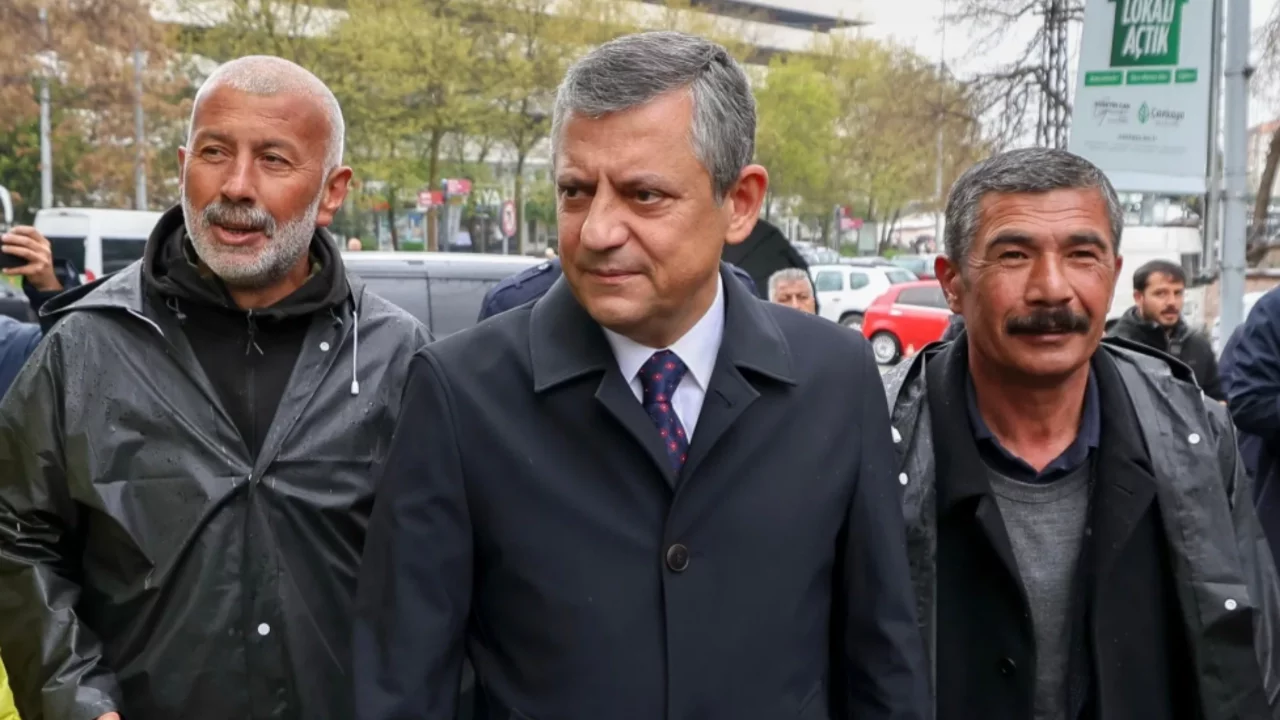 Özgür Özel'den Bağımsız Maden-İş sendikacıları Gökay Çakır ve Başaran Aksu'nun tutuklanmasına tepki