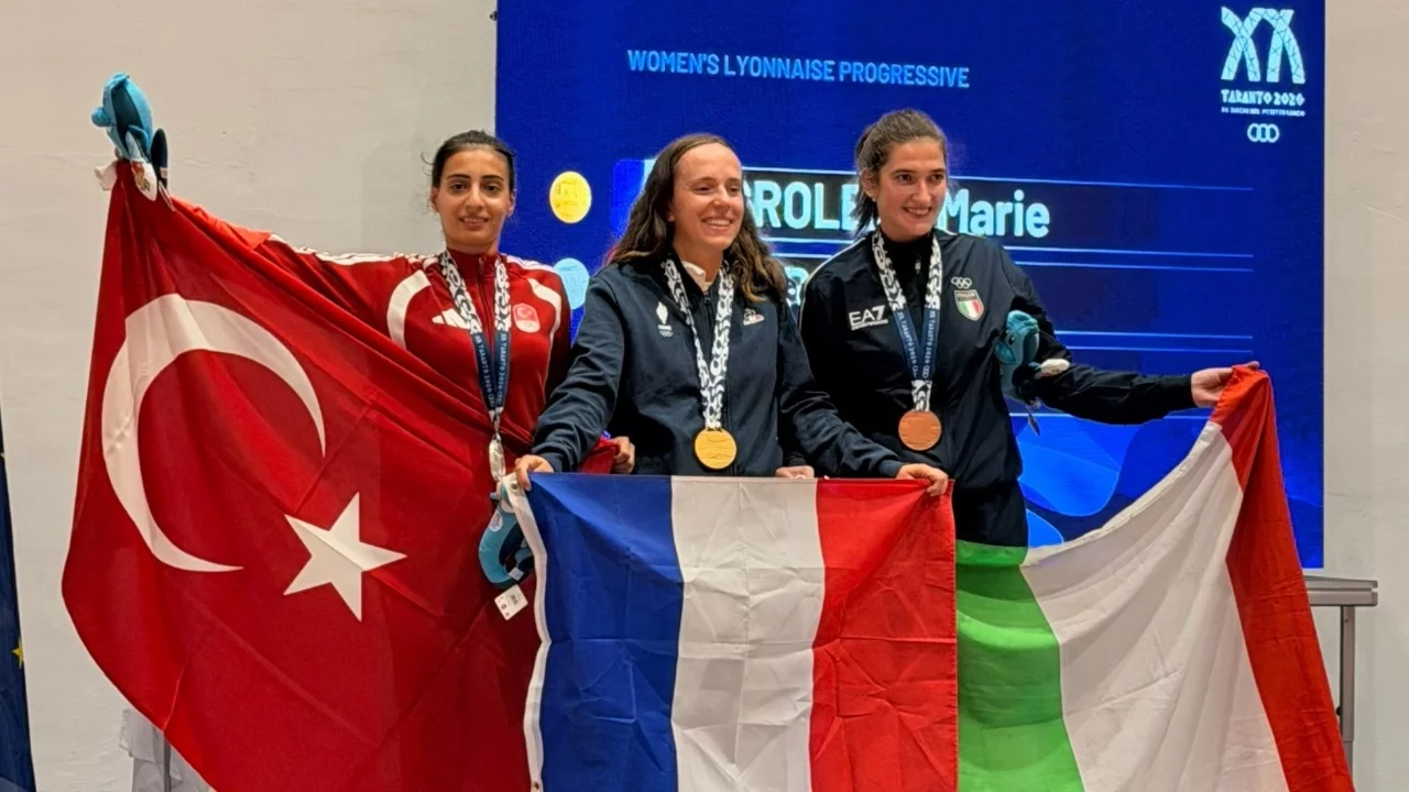 Bursa Büyükşehir Belediyesporlu Mine Türker, Bursa'ya gümüş madalya gururu yaşattı