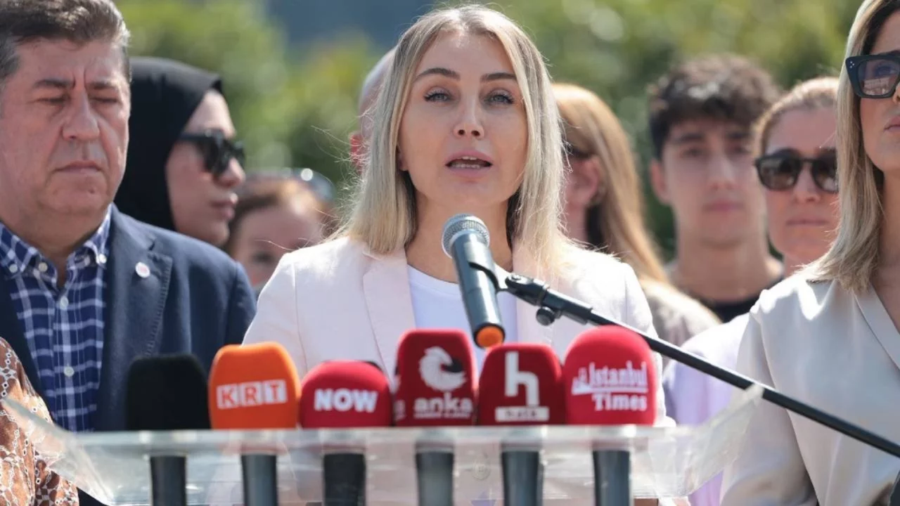 Dilek İmamoğlu'ndan Silivri'de tepki: "İftira at, beraat et anlayışıyla süreç yürütülüyor"