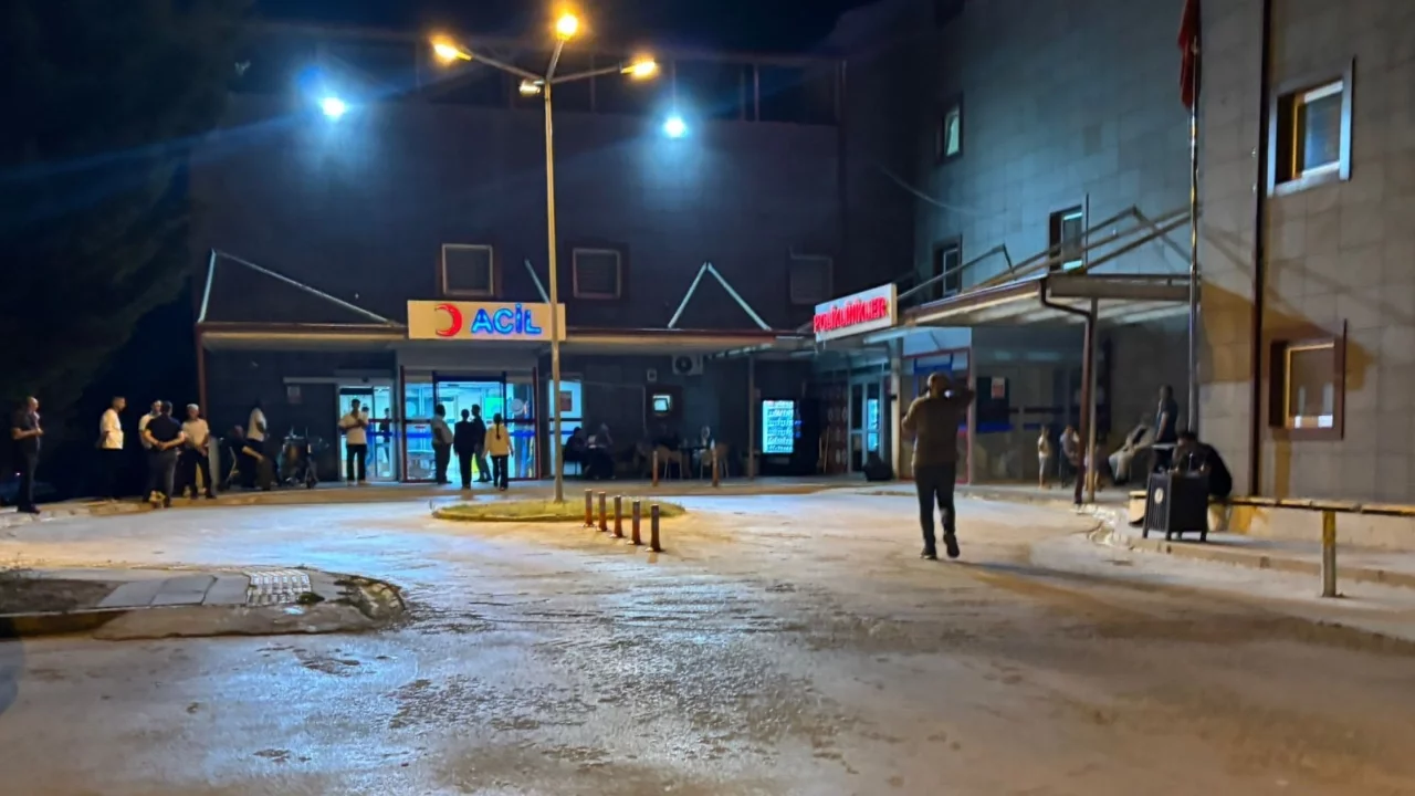 Sakarya'da fabrikada gaz sızıntısı: 15 işçi hastaneye başvurdu