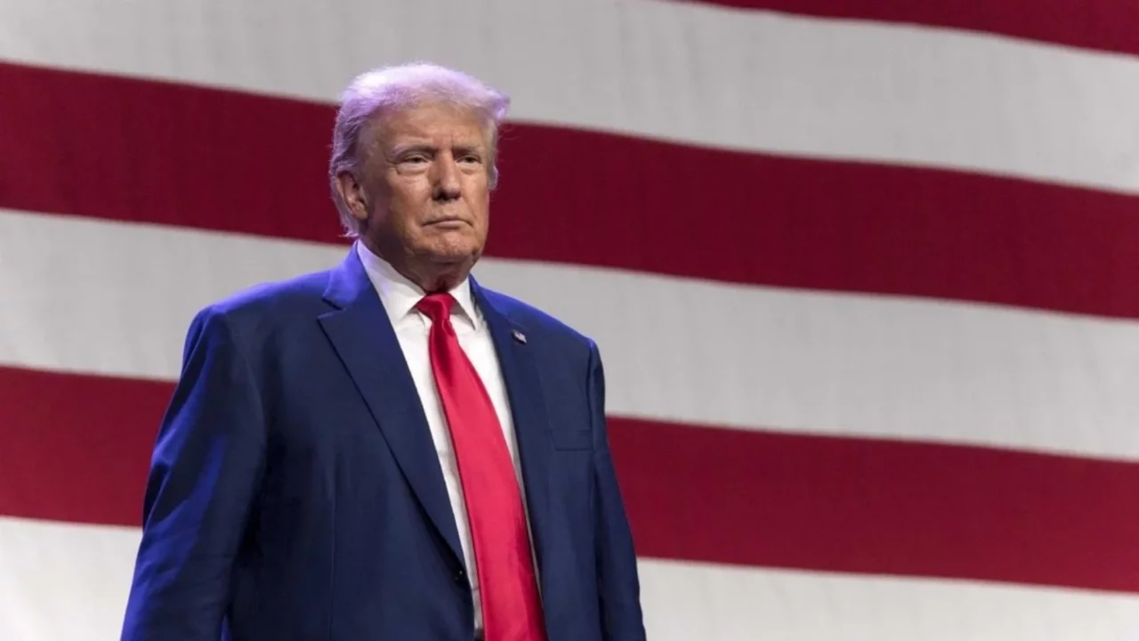 Trump: İran çökmekte olan bir ülkedir