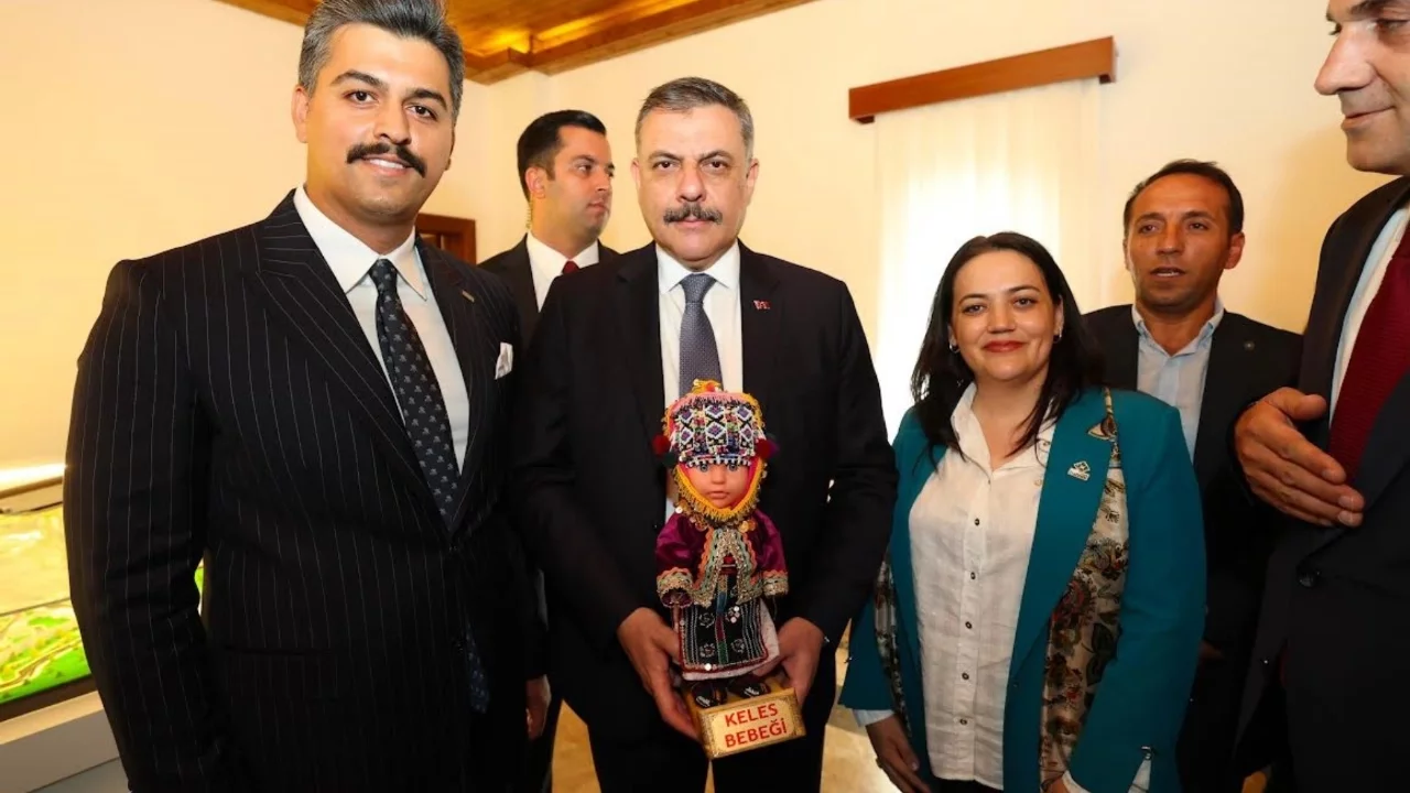DAĞDER'den İçişleri Bakanı Mustafa Çiftçi'ye anlamlı hediye