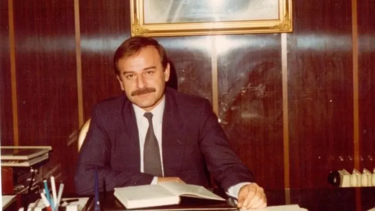 Eski CHP Genel Başkanvekili Cevdet Selvi hayatını kaybetti