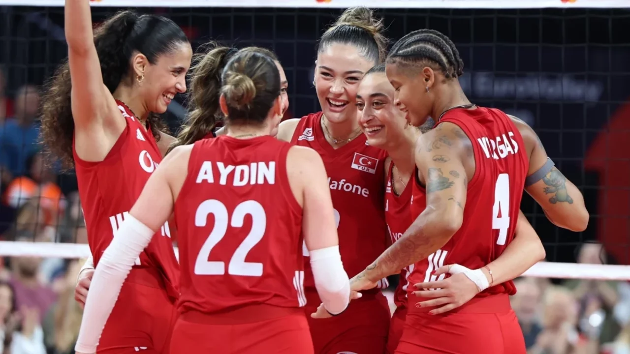 Filenin Sultanları Parkede! Türkiye - Polonya voleybol maçı ne zaman, saat kaçta, hangi kanalda?