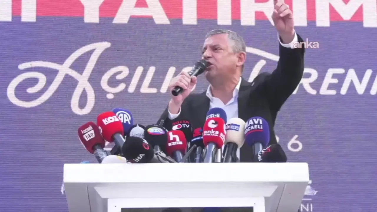 YENİ parti lideri Özgür Özel açıkladı: İmamoğlu'nun basılmayan kitabına toplatma kararı!