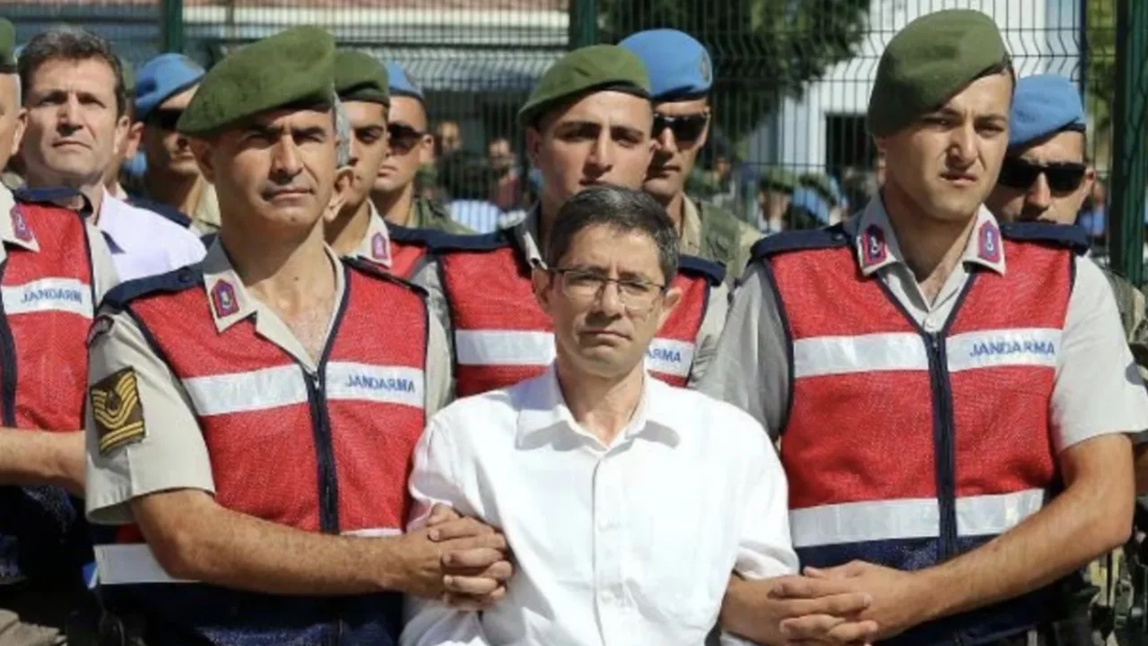 Başsavcılık duyurdu: "FETÖ" hükümlüsü Kemal Batmaz'ın kızı Esma Batmaz gözaltında