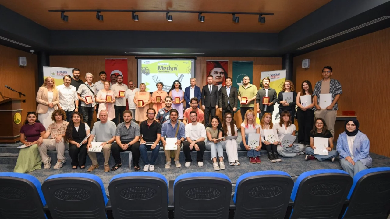Osmangazi'de gençlerin medya yolculuğu sertifikayla taçlandı