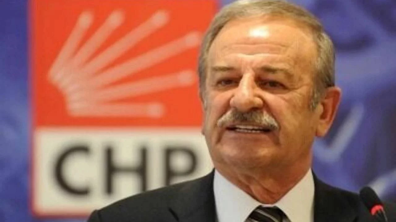 Eski CHP Genel Başkanvekili Cevdet Selvi yaşamını yitirdi