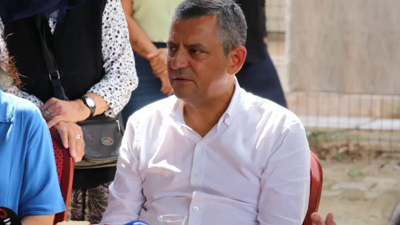 Özgür Özel, Erdoğan'ın sözlerini anımsattı: "Onu dinleyenler şimdi pişman"