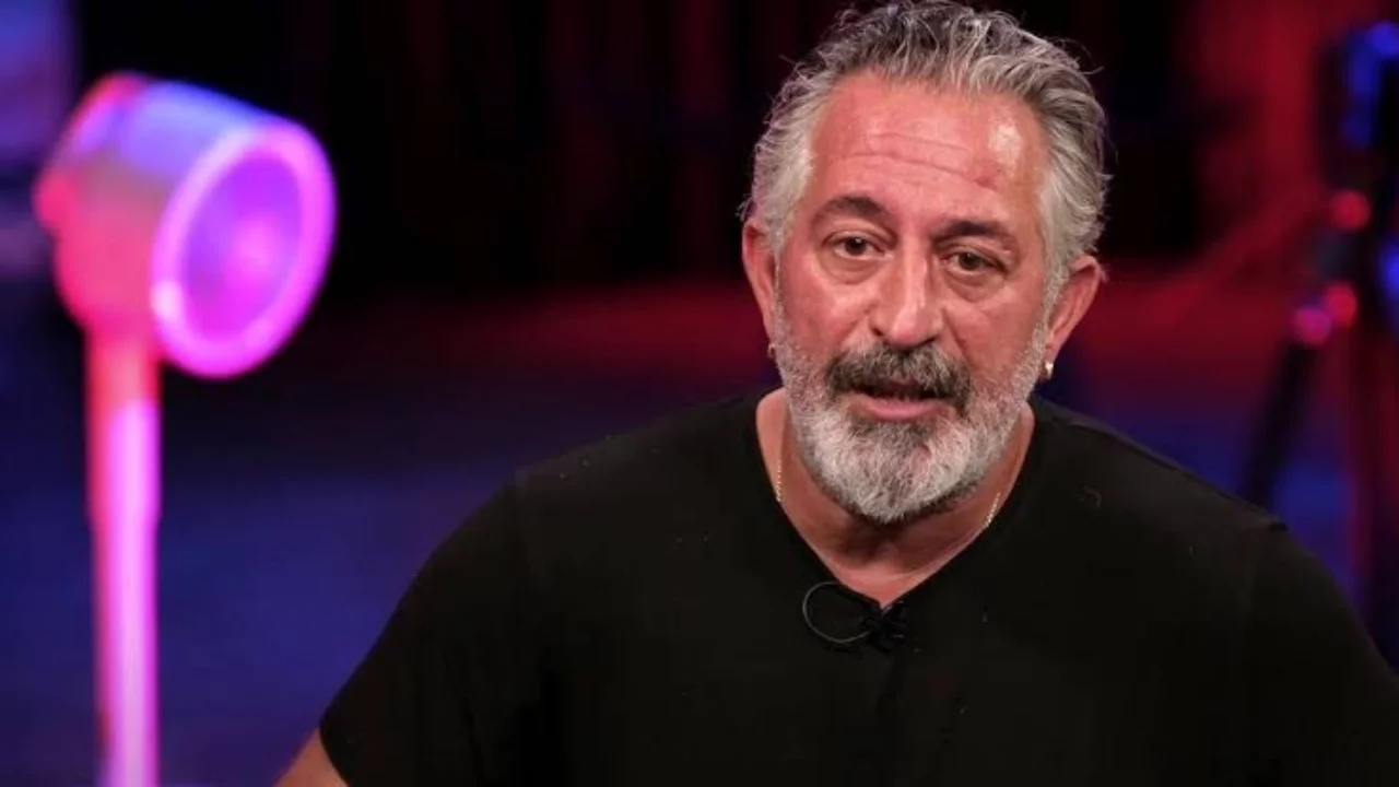 Ünlü komedyen Cem Yılmaz hastaneye kaldırıldı
