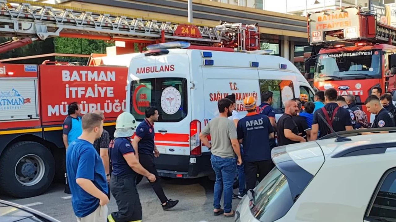 Batman'da spor salonundaki yangın faciasında ölü sayısı arttı