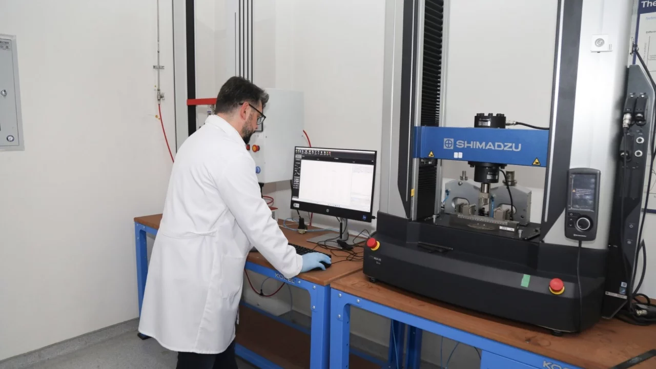 Bursa Teknik Üniversitesi sağlık takibinde kablo karmaşasını azaltacak giyilebilir platform geliş...