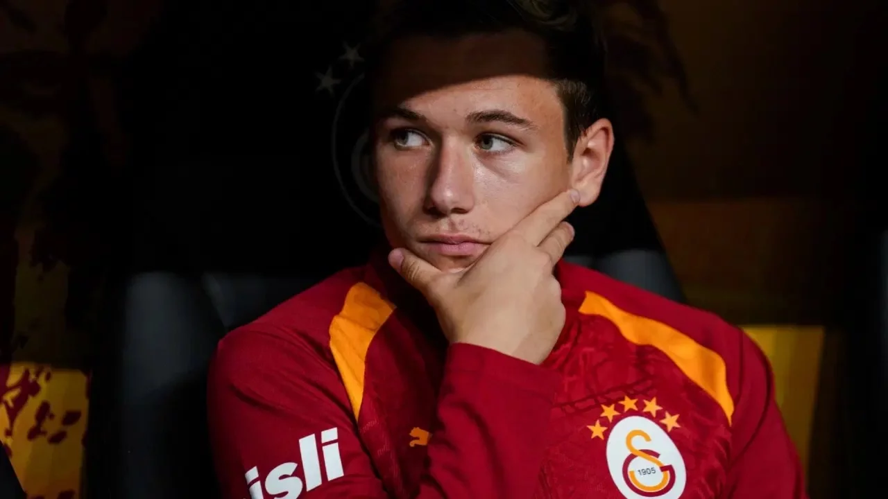 Aleksey Batrakov'un menajerinden transfer iddialarına yanıt