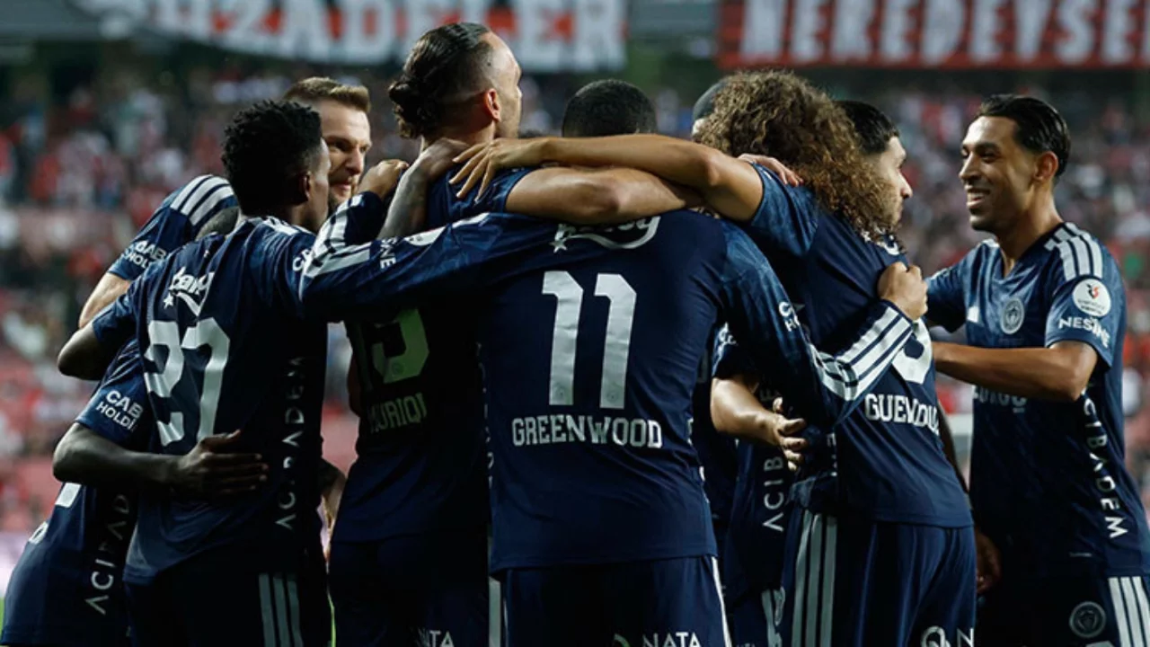 Fenerbahçe, derbiye moralli gidiyor