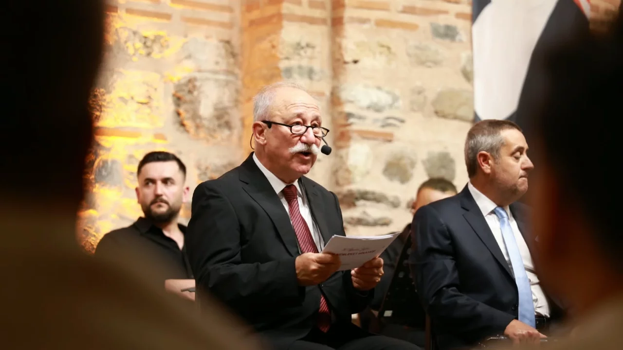 Usta Oyuncu Altan Erkekli'den Osmangazi'de "Bir Memleket Hikayesi"