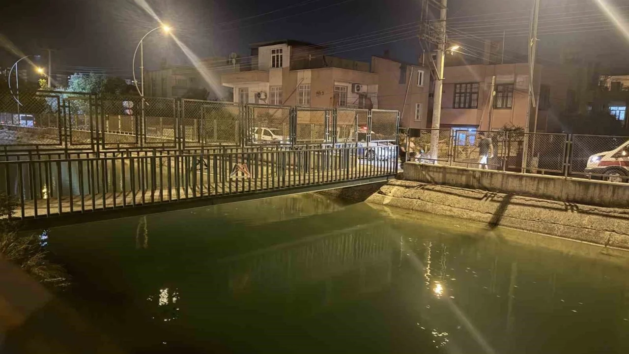 Sulama kanalında can pazarı: 6 yaşındaki çocuk hastanede, kardeşi ise aranıyor
