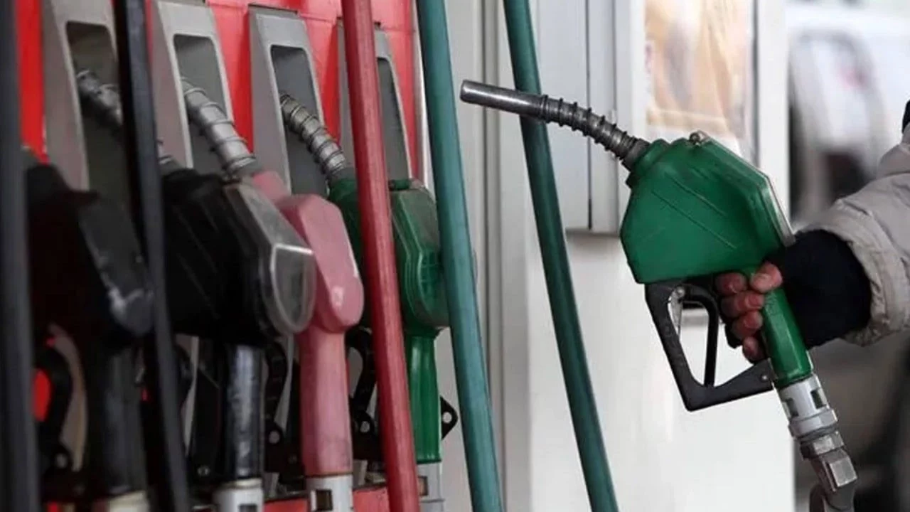 Akaryakıtta zam dalgası: Otogaz, motorin ve benzinde fiyat değişiyor