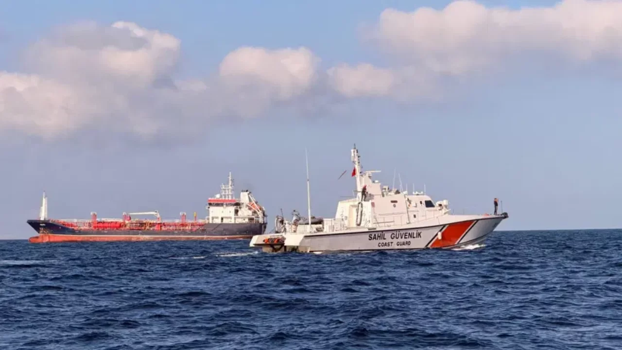 Silivri açıklarında gemi kazasında yeni detay! Kaptanların telsiz konuşmaları ortaya çıktı