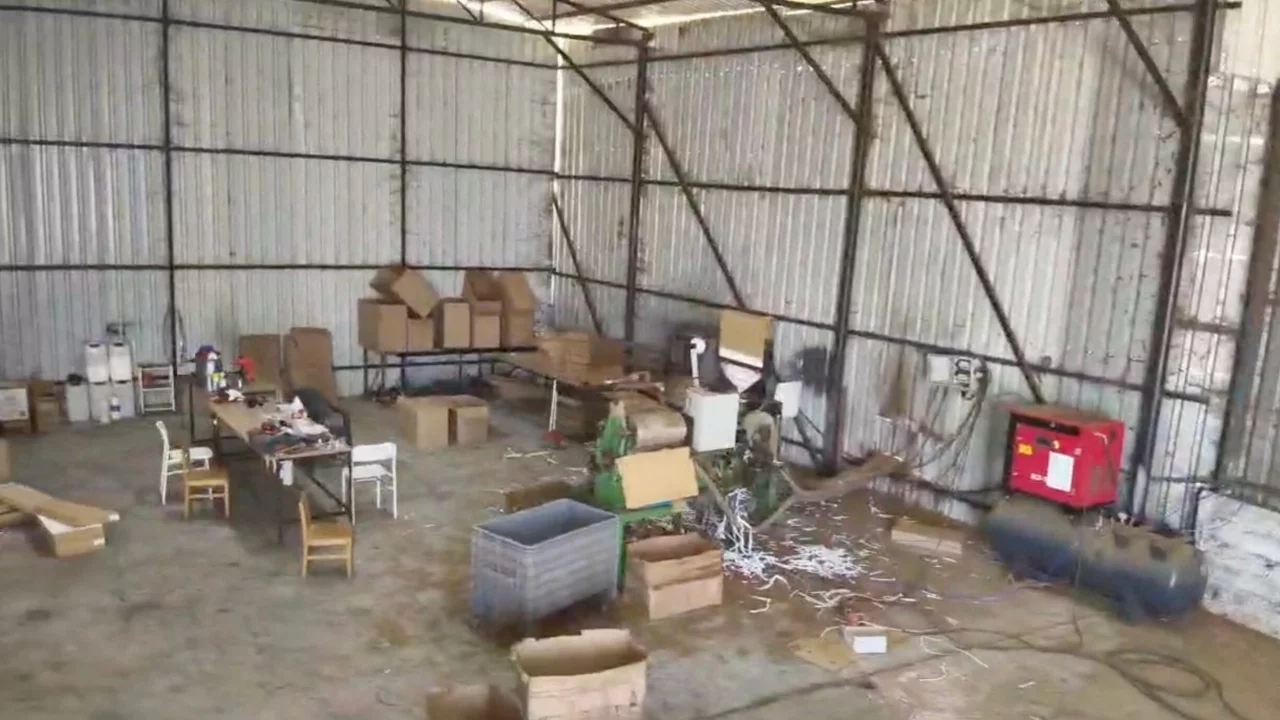 Kaçak sigara fabrikasına baskın: 610 bin makaron ele geçirildi