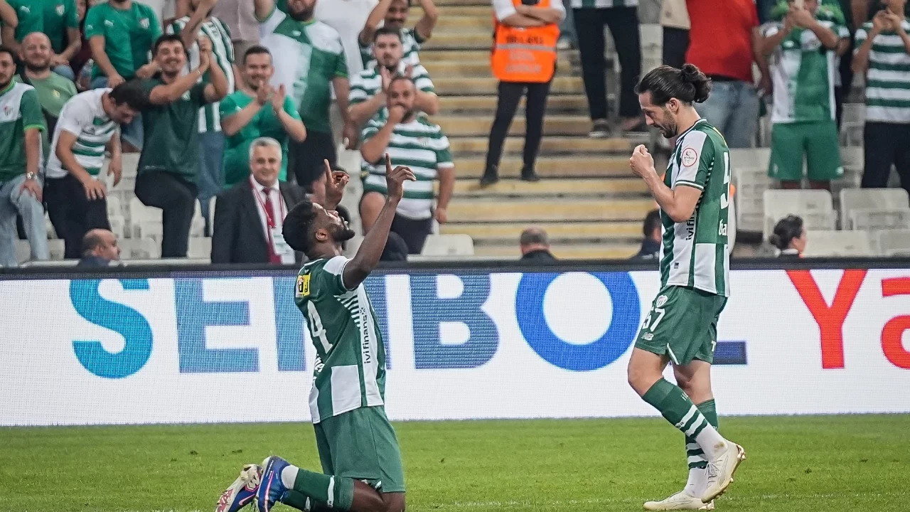 Bursaspor'dan farklı galibiyet!
