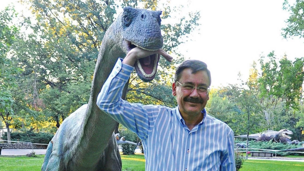 Melih Gökçek dosyasında ikinci perde: Almanya'da 6,5 milyon euroluk teminat, Türkiye'de taşınmaz ...
