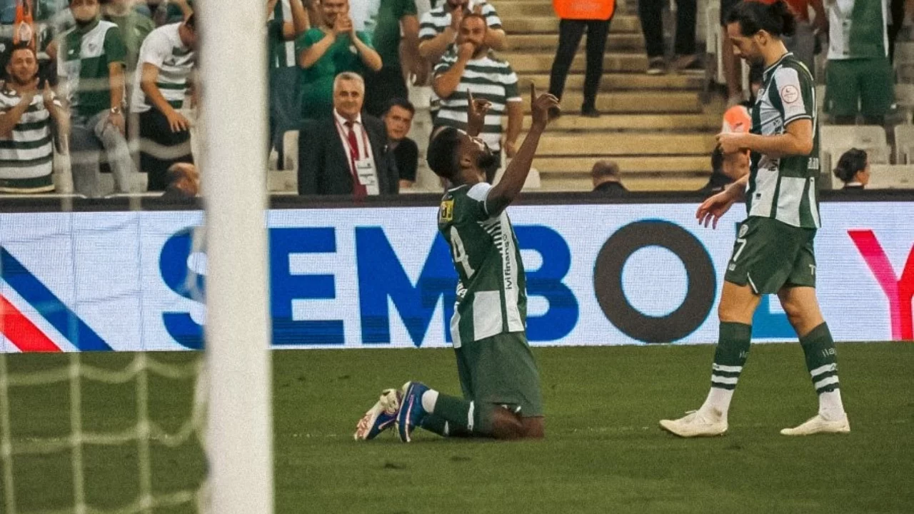 Bursaspor'un Nijeryalı oyuncusu Iheanacho 5 maçta 6 gole ulaştı
