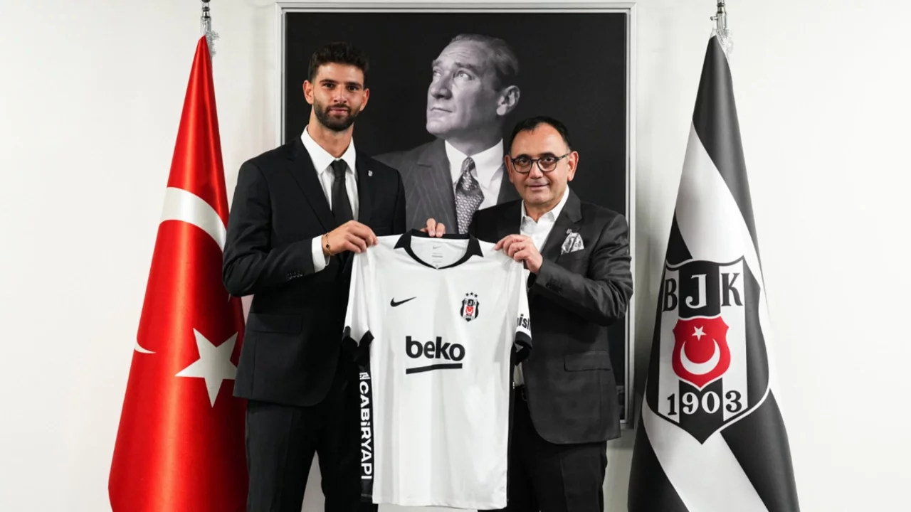 Ümit Akdağ'ın Beşiktaş'taki forma numarası açıklandı