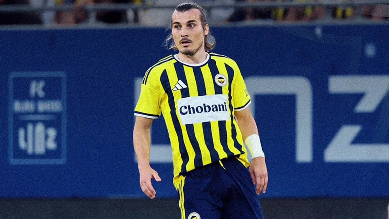 Fenerbahçe, Çağlar Söyüncü ile yollarını ayırdı