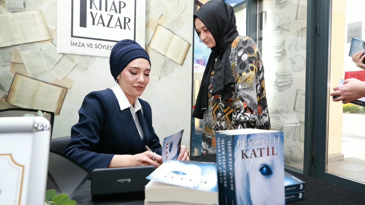 Yazar Seda Temel, Osmangazi'de okurlarıyla buluştu