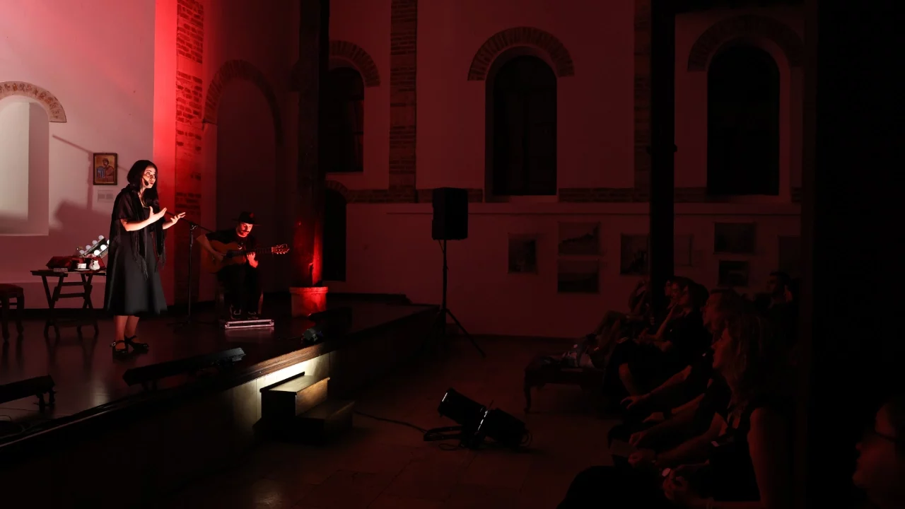 Bu yıl ilk kez düzenlenen Mysia Festivali "Amalia" ile başladı