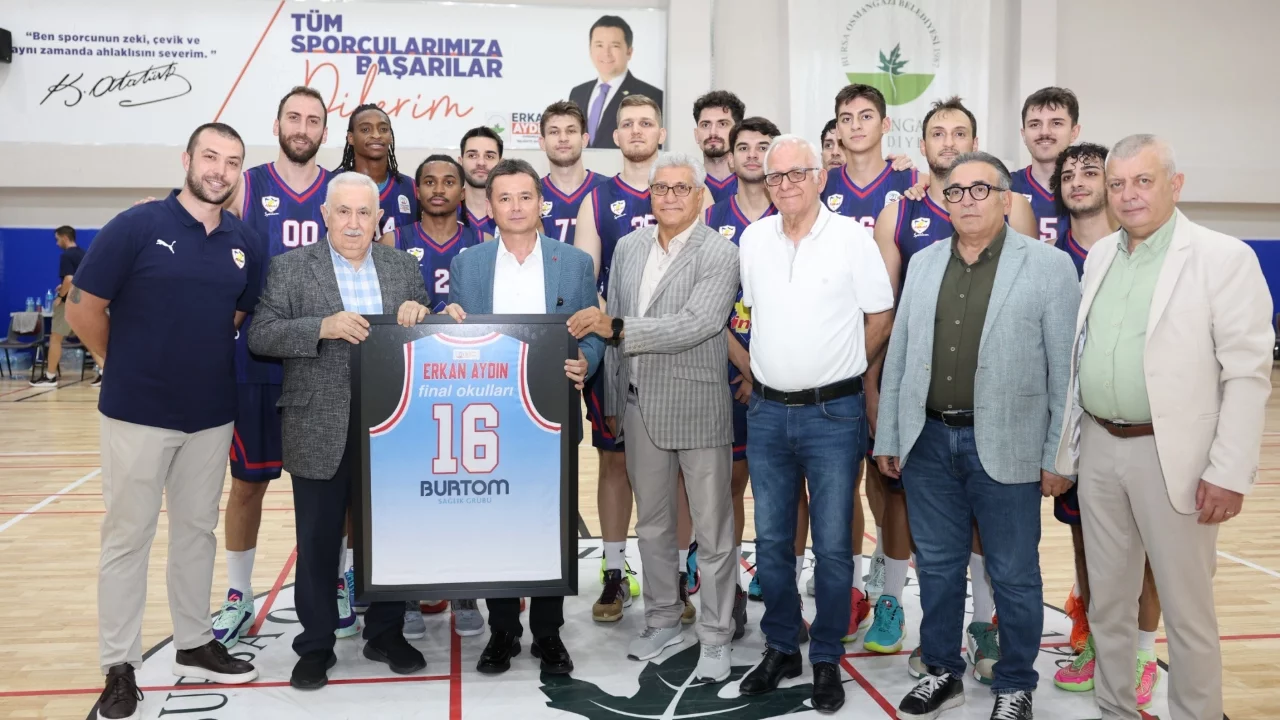 Osmangazi Belediye Başkanı Erkan Aydın'dan Basketbola tam destek