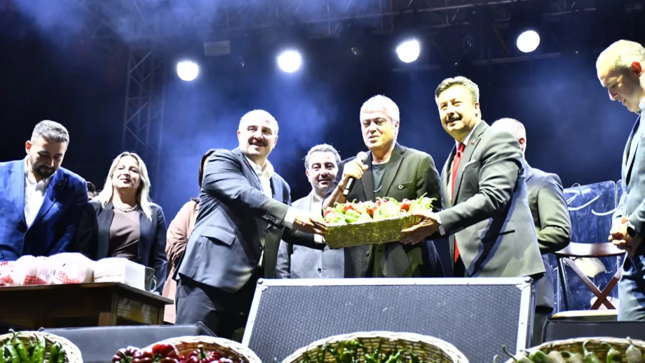 Cengiz Kurtoğlu, Yenişehirlilere unutulmaz bir gece yaşattı