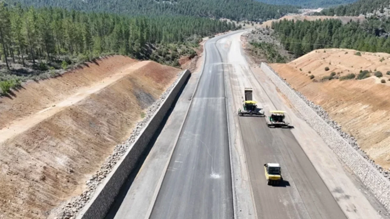 Konya-Antalya yolculuğu 20 dakika kısalacak