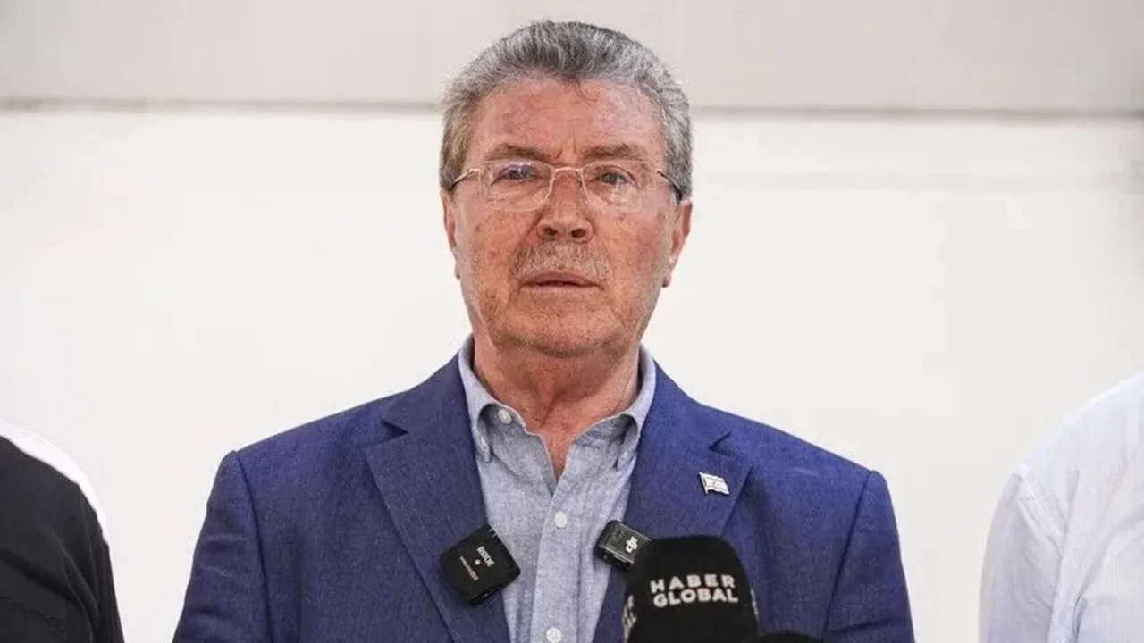 KKTC Başbakanı Üstel: Arama kurtarma çalışmaları kesintisiz devam ediyor