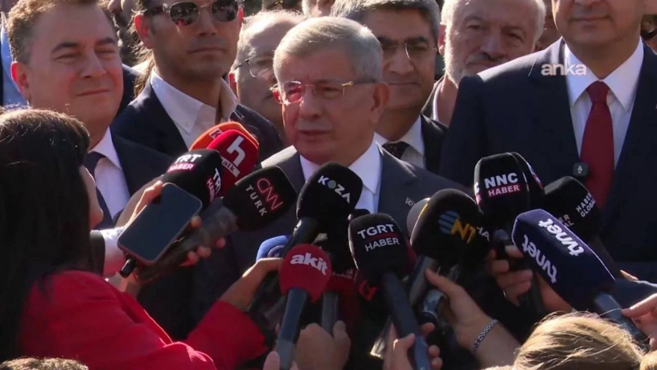 Ahmet Davutoğlu ifade verdi: "Bu Türkiye Cumhuriyeti tarihinde bir ilk"