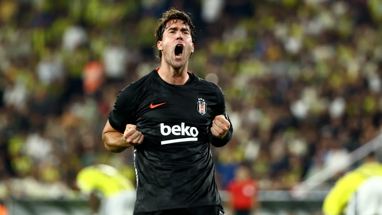 Beşiktaş'tan Dusan Vlahovic açıklaması: "Disipline sevk edilmesi kabul edilemez"
